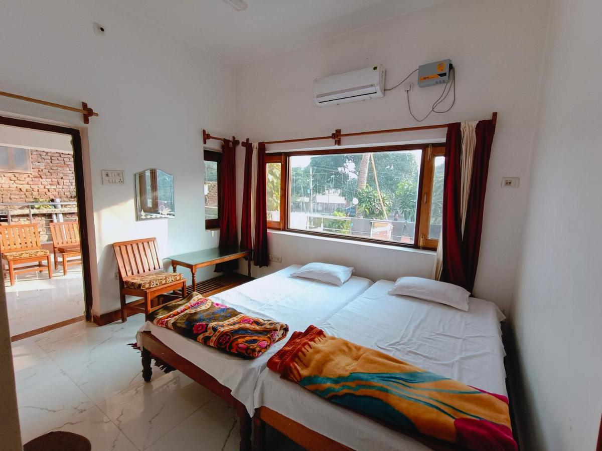 The Gupta Guest House Bodh Gaya Exterior foto