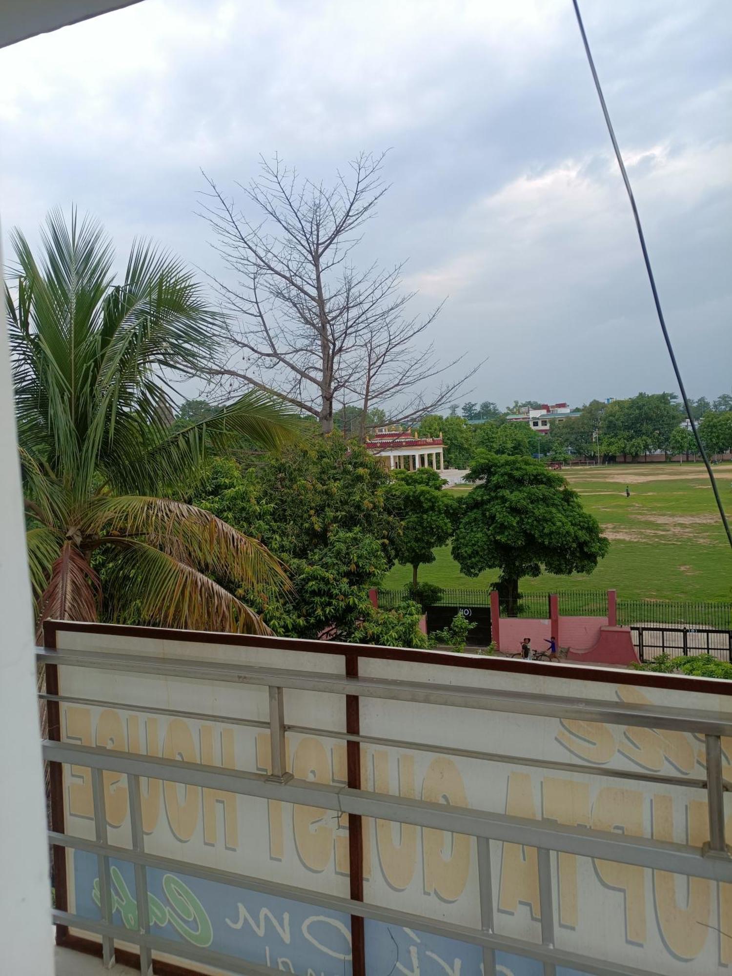 The Gupta Guest House Bodh Gaya Exterior foto